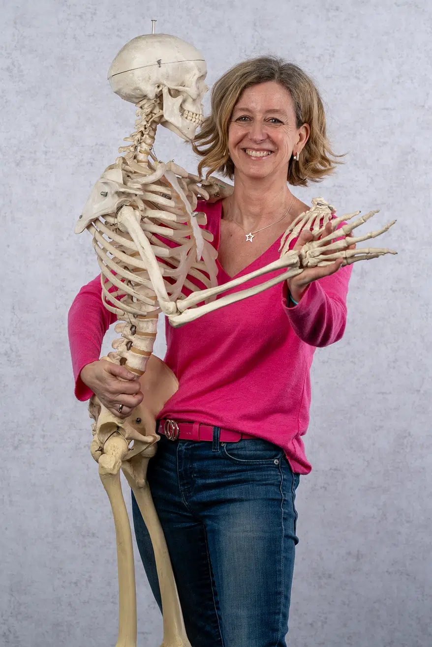Nicola Lemgau Physiotherapeutin Fächer: Anatomie, Sport- und Wellnessmassage, KNS
